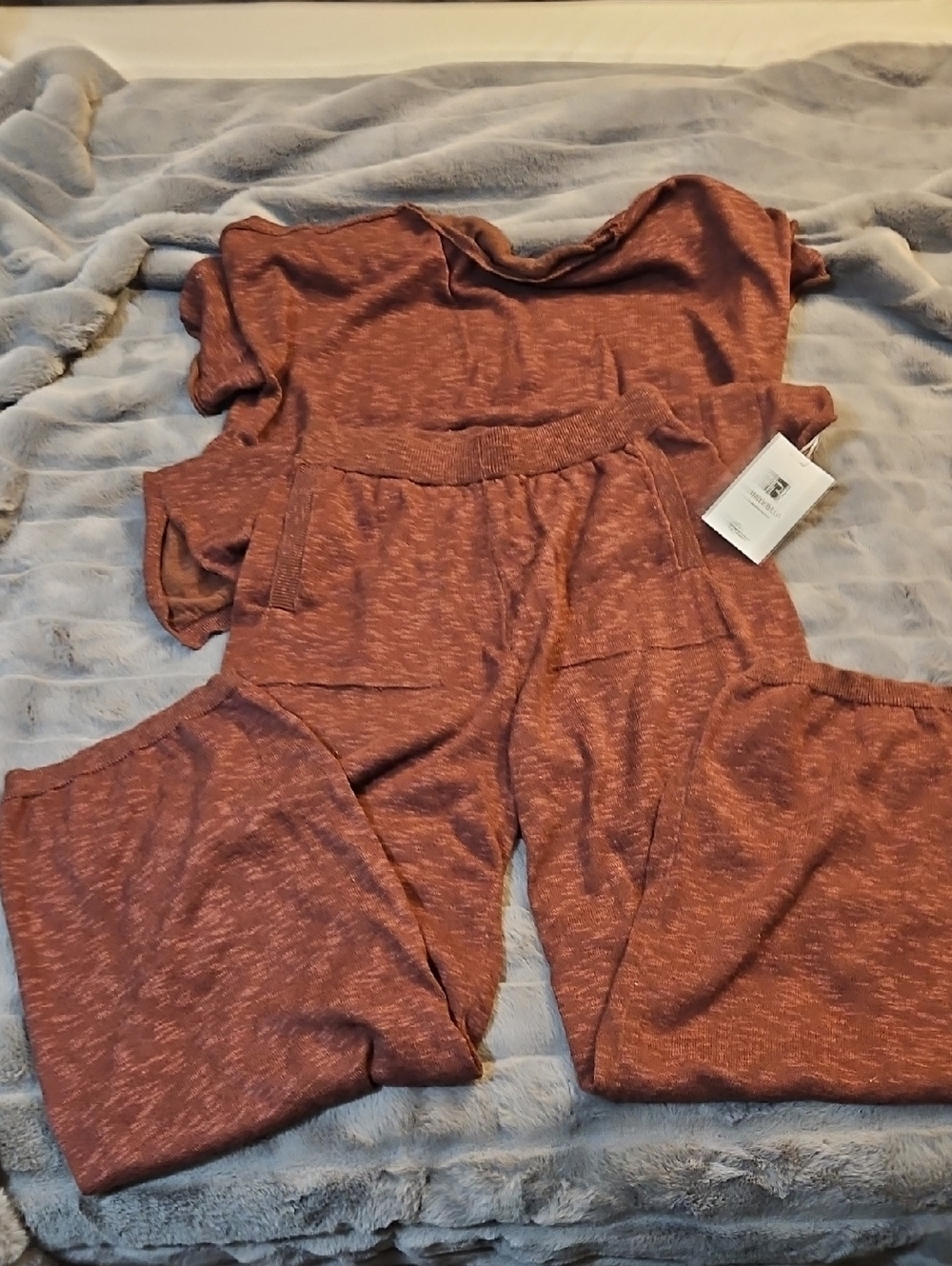 Cozy Women's Two-Piece Lounge Set - Rust